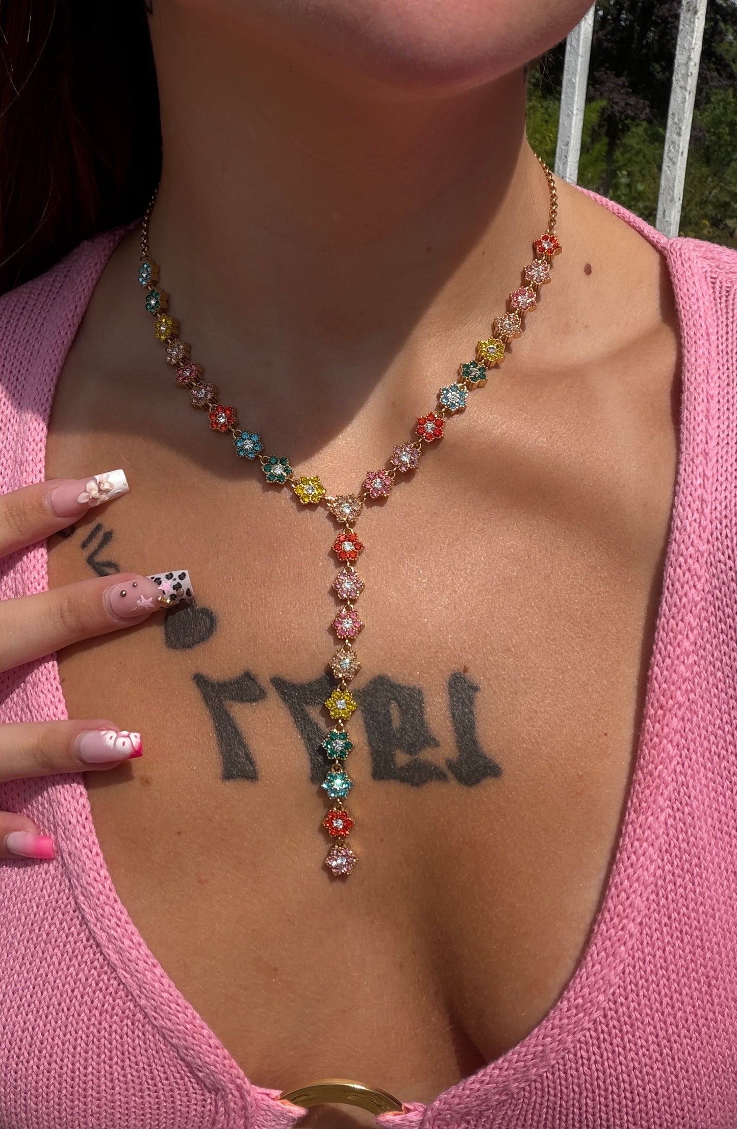 COLLIER NORA